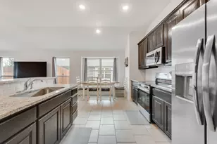 1202 Holly St, Cleburne, TX 76033 - Photo 11