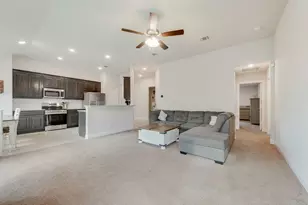 1202 Holly St, Cleburne, TX 76033 - Photo 9