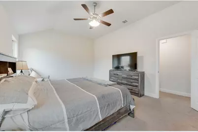 1202 Holly Street, Cleburne, TX 76033 - Photo 19