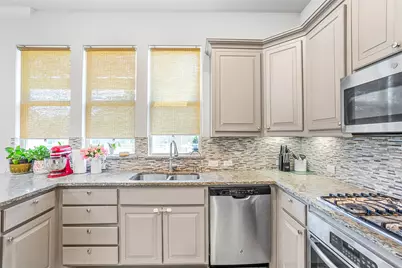 464 Renaissance Lane, Irving, TX 75060 - Photo 11