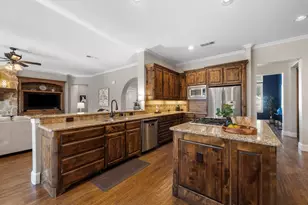 11571 Cody Ln, Frisco, TX 75033 - Photo 5