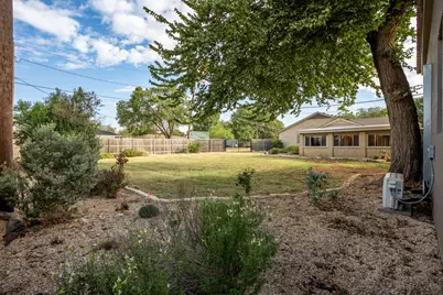 1500 W 10th Street, McGregor, TX 76657 - Photo 29