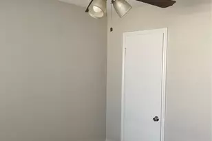 6737 Mattney Cir, Dallas, TX 75237 - Photo 11