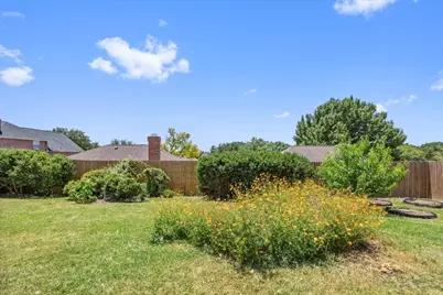 10037 Stoneleigh Drive, Benbrook, TX 76126 - Photo 27