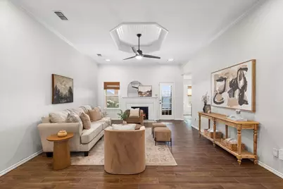 10037 Stoneleigh Drive, Benbrook, TX 76126 - Photo 3