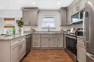 10037 Stoneleigh Dr, Benbrook, TX 76126 - Photo 13