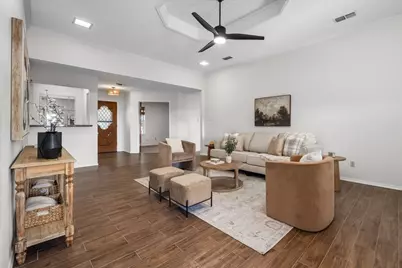 10037 Stoneleigh Drive, Benbrook, TX 76126 - Photo 7