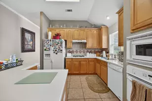 11580 Blackhawk Dr, Frisco, TX 75033 - Photo 9