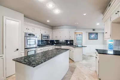 6911 Gateridge Drive, Dallas, TX 75254 - Photo 15