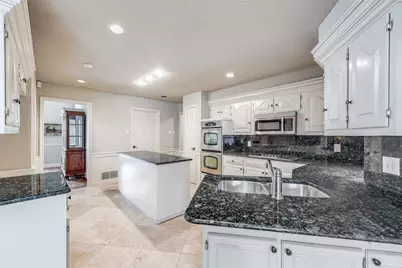 6911 Gateridge Drive, Dallas, TX 75254 - Photo 9