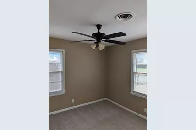 5453 Wayside Avenue, Fort Worth, TX 76134 - Photo 17