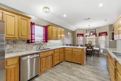 223 Golfers Way, Azle, TX 76020 - Photo 9