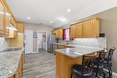 223 Golfers Way, Azle, TX 76020 - Photo 13