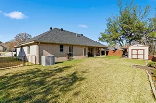 223 Golfers Way, Azle, TX 76020 - Photo 27