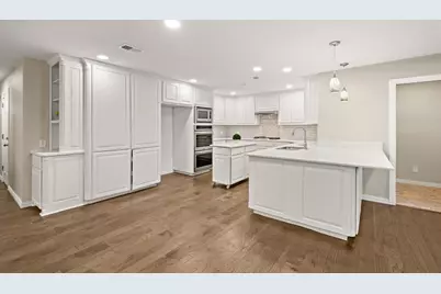 532 Holly Hill Drive, Hurst, TX 76053 - Photo 17