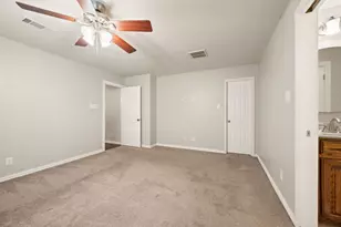 532 Holly Hill Dr, Hurst, TX 76053 - Photo 23