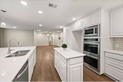 532 Holly Hill Drive, Hurst, TX 76053 - Photo 19