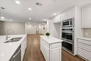 532 Holly Hill Dr, Hurst, TX 76053 - Photo 19