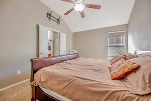 10865 Braemoor Dr, Fort Worth, TX 76052 - Photo 15