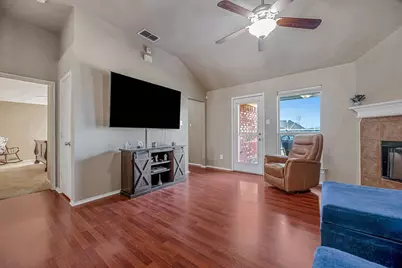 10865 Braemoor Drive, Fort Worth, TX 76052 - Photo 5