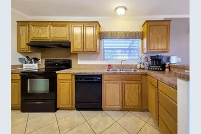 210 N Avenue B, Knox City, TX 79529 - Photo 13