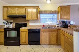 210 N Ave B, Knox City, TX 79529 - Photo 13