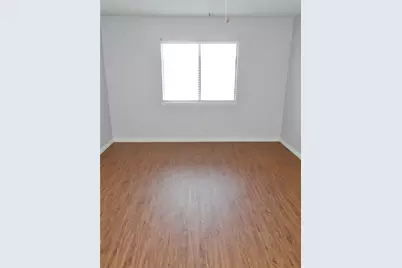 6933 Sunflower Circle N, Fort Worth, TX 76120 - Photo 17