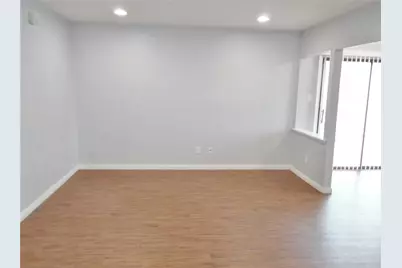 6933 Sunflower Circle N, Fort Worth, TX 76120 - Photo 5