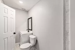 3506 N Houston St, Fort Worth, TX 76106 - Photo 13