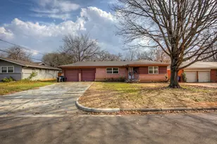 405 Vine St, Euless, TX 76040 - Photo 1