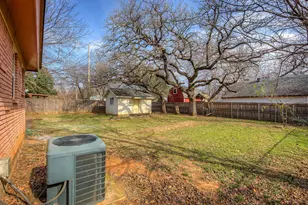 405 Vine St, Euless, TX 76040 - Photo 29