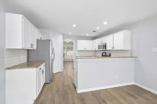 10733 Kittering Trl, Fort Worth, TX 76052 - Photo 13