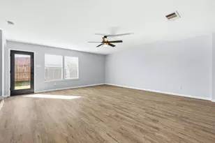 10733 Kittering Trl, Fort Worth, TX 76052 - Photo 15