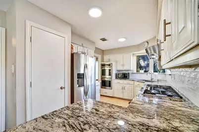 3717 Christopher Drive, Rowlett, TX 75088 - Photo 13