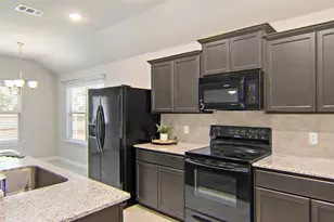 1412 Wright St, Greenville, TX 75401 - Photo 5