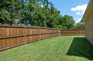 1412 Wright St, Greenville, TX 75401 - Photo 33