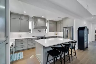 512 E Parks Ave, Waxahachie, TX 75165 - Photo 9