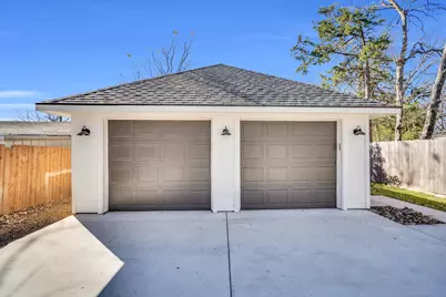 512 E Parks Avenue, Waxahachie, TX 75165 - Photo 27