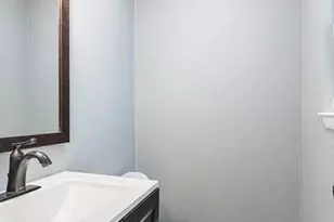 1025 5th St SW, Paris, TX 75460 - Photo 9