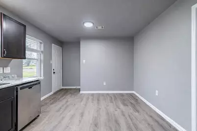 1025 5th Street SW, Paris, TX 75460 - Photo 5