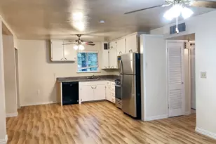 1911 Mimosa Dr, Arlington, TX 76012 - Photo 5