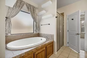 2833 Willow Ridge Cir, Granbury, TX 76049 - Photo 19