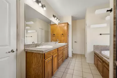 2833 Willow Ridge Circle, Granbury, TX 76049 - Photo 21