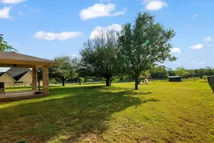 233 Reast Rd, Whitesboro, TX 76273 - Photo 5