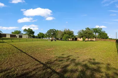 233 Reast Road, Whitesboro, TX 76273 - Photo 35