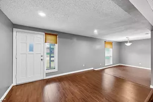 1910 Forestdale Dr, Richardson, TX 75081 - Photo 3