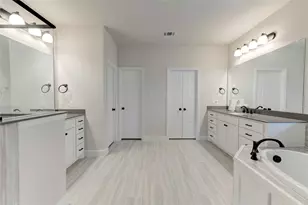 101 Cedar Crk Ct, Woodway, TX 76712 - Photo 13