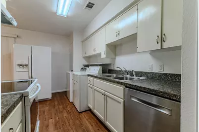 3213 Thames Street, Irving, TX 75062 - Photo 11