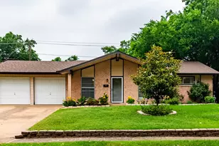 3213 Thames St, Irving, TX 75062 - Photo 1