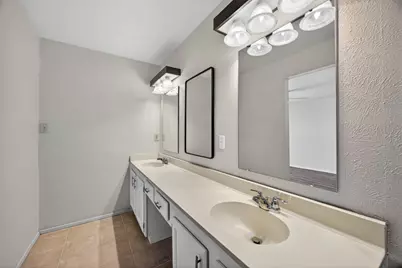 2423 Overbrook Drive, Arlington, TX 76014 - Photo 17